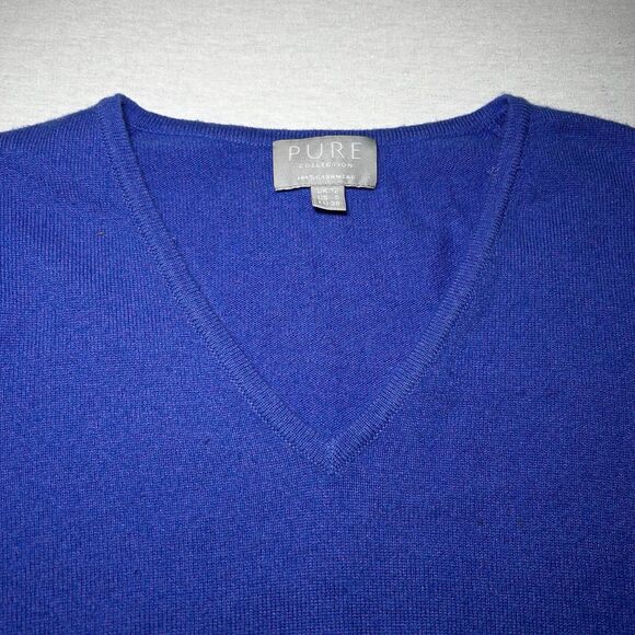 Pure Collection 100% cashmere blue V-neck sweater, Women's Size 6, Preppy - Picture 3 of 6